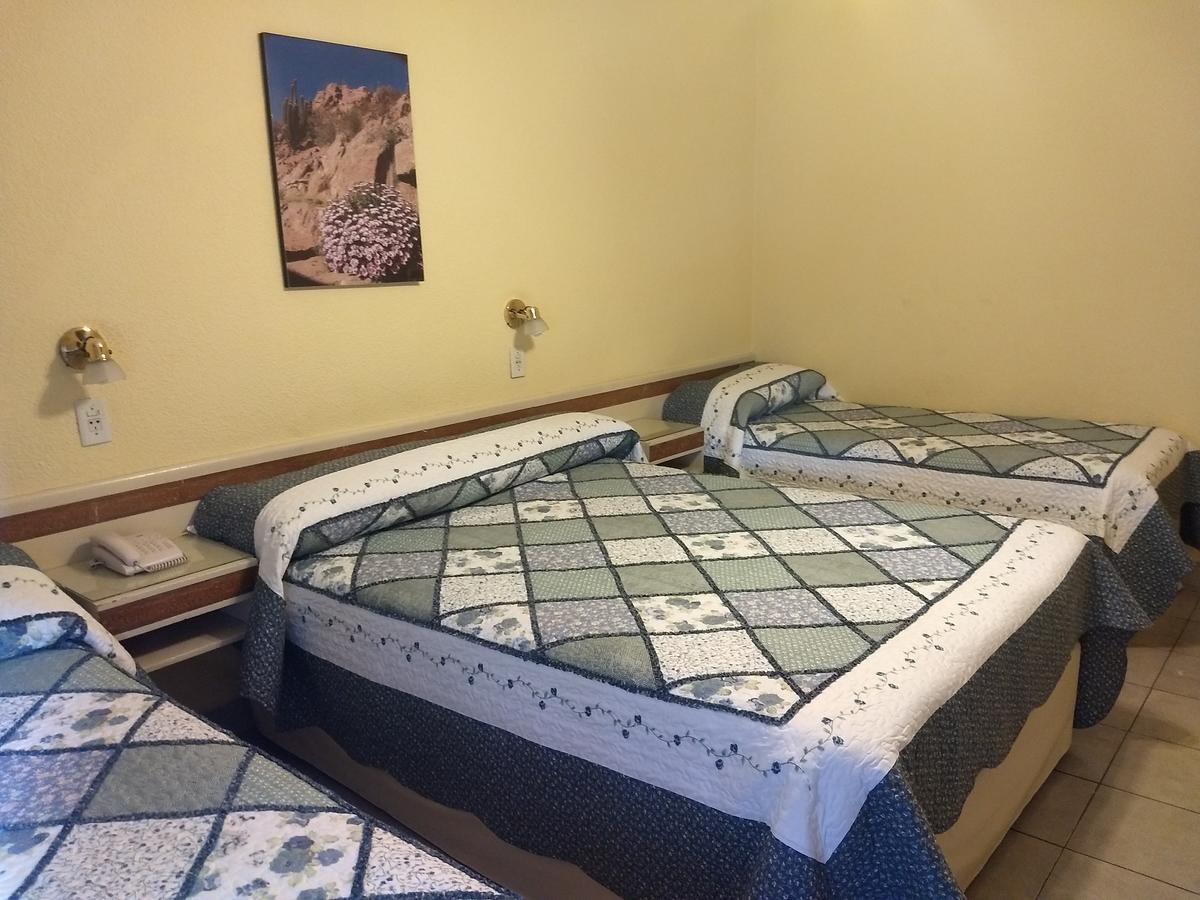 Hotel Suma Huasi San Fernando del Valle de Catamarca Buitenkant foto